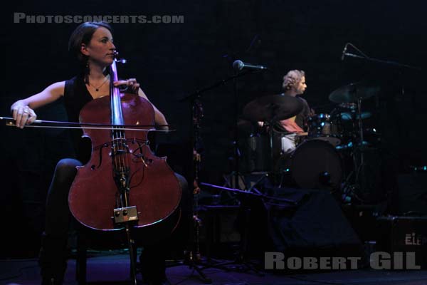 ELEPHANT - 2011-05-03 - PARIS - Cafe de la Danse - 